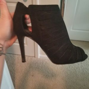 Women's heels size 9